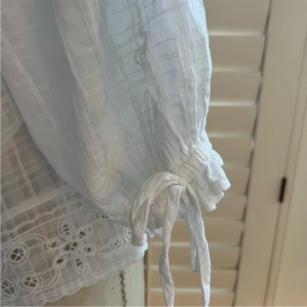 American Eagle White Embroidered Puff Sleeve Blouse, Size Small - Picture 4 of 11